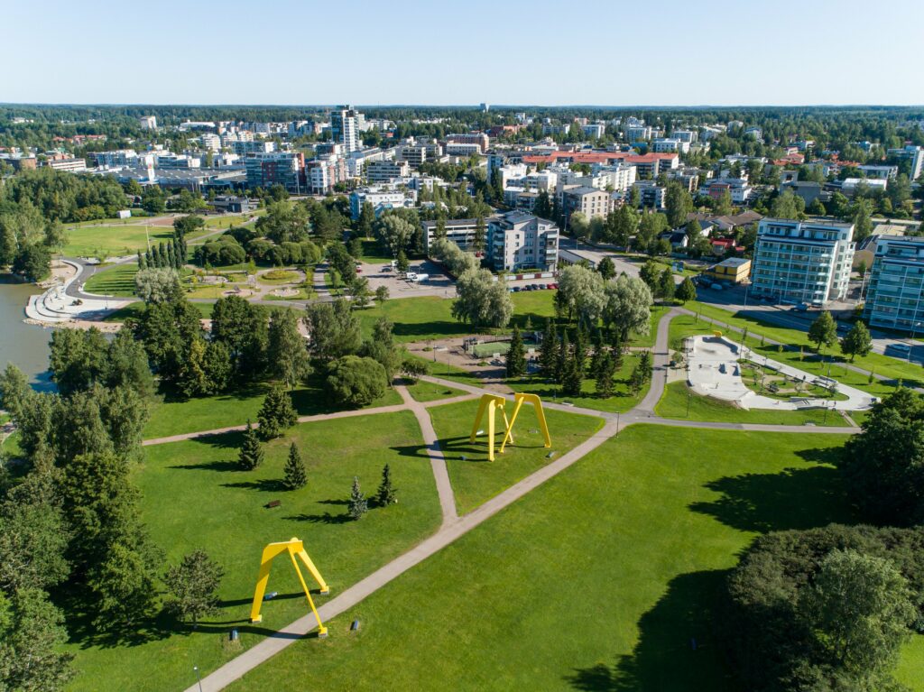 Kuva Järvenpään Rantapuistosta. Kuvapankkikuva.
